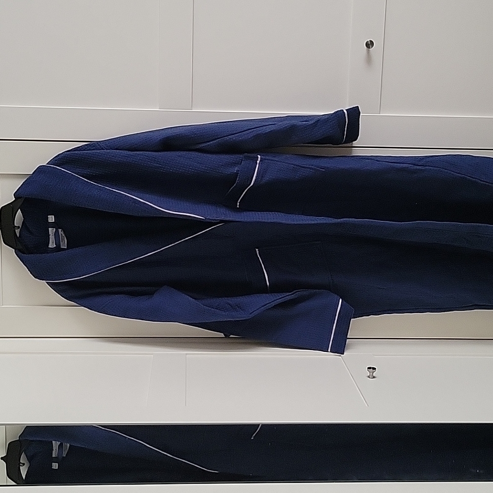 New never worn 100% Turkish cotton robe